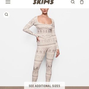 SKIMS POINTELLE HENLEY AND LEGGING GIFT SET